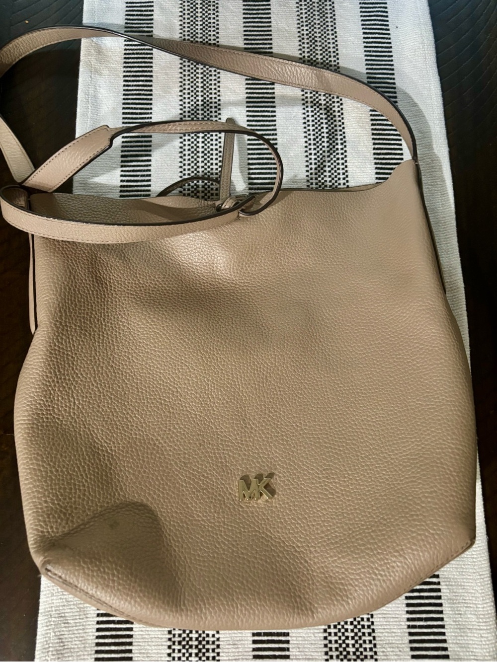 Michael Kors Pebbled Leather Shoulder/Crossbody Bucket Bag in Taupe